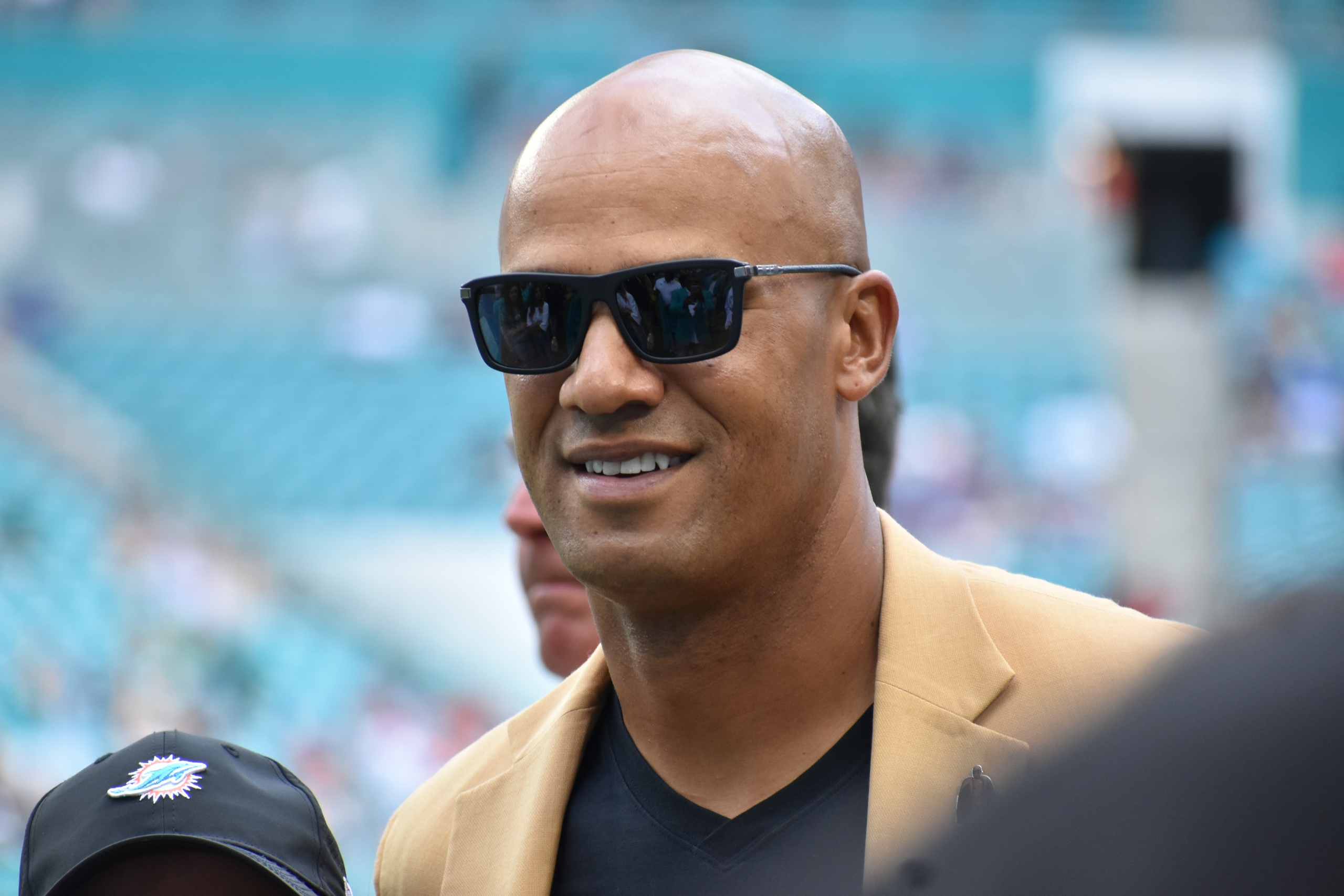 Miami Hurricanes swing for fences with Jason Taylor hire