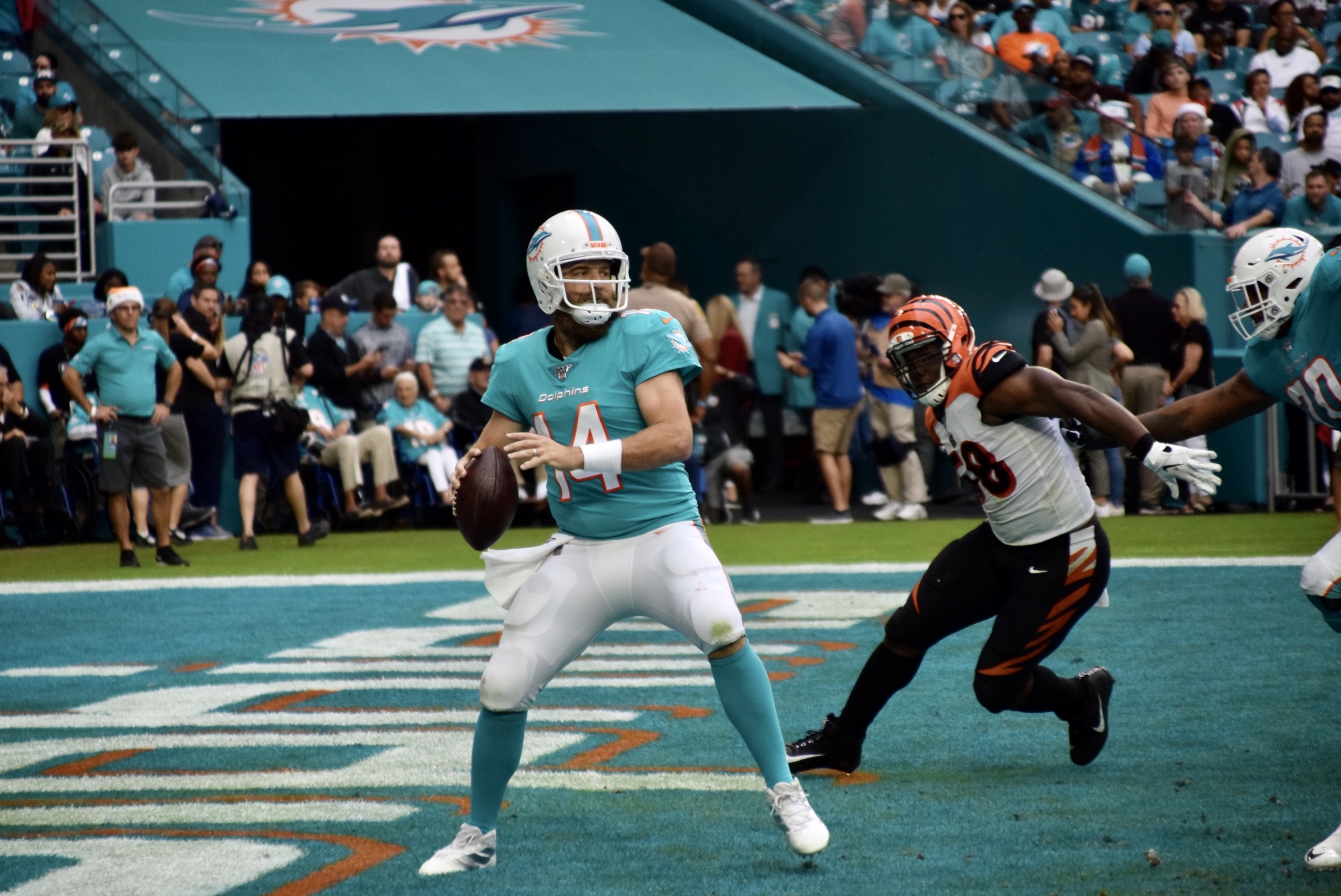 Miami Dolphins: Ryan Fitzpatrick has record-setting day in win