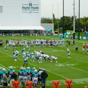 Center Daniel Kilgore reflects on being named a captain of the 2019 Dolphins  – Five Reasons Sports Network