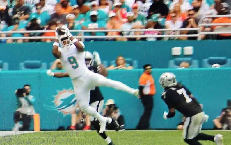 The Dolphins have finally found an effective tight end in Jonnu Smith, who had 101 yards in the win over the Raiders.